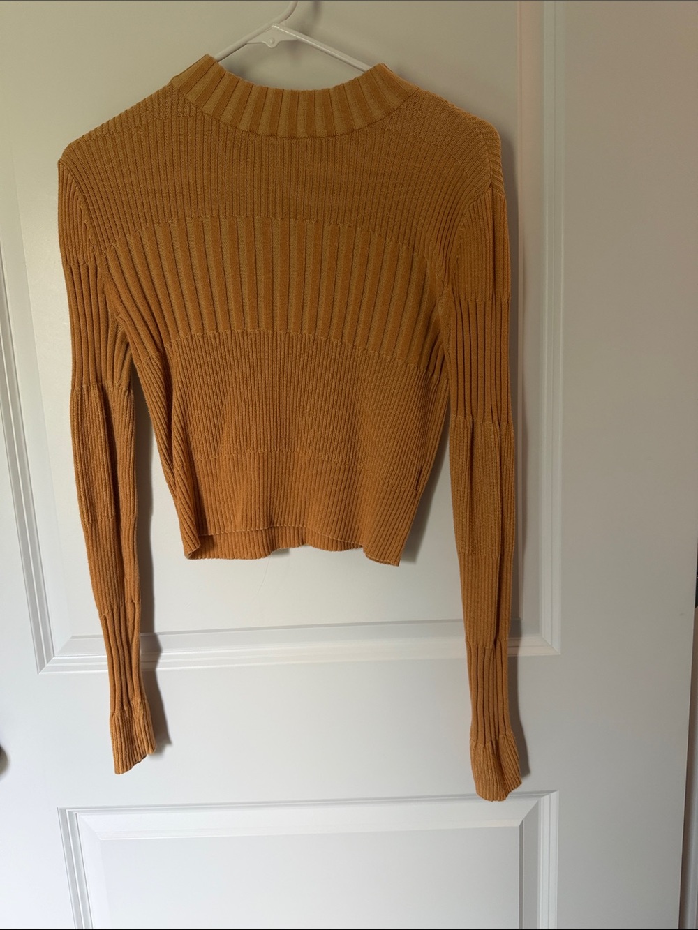 American Eagle Outfitters Mustard Ribbed Crop Sweater